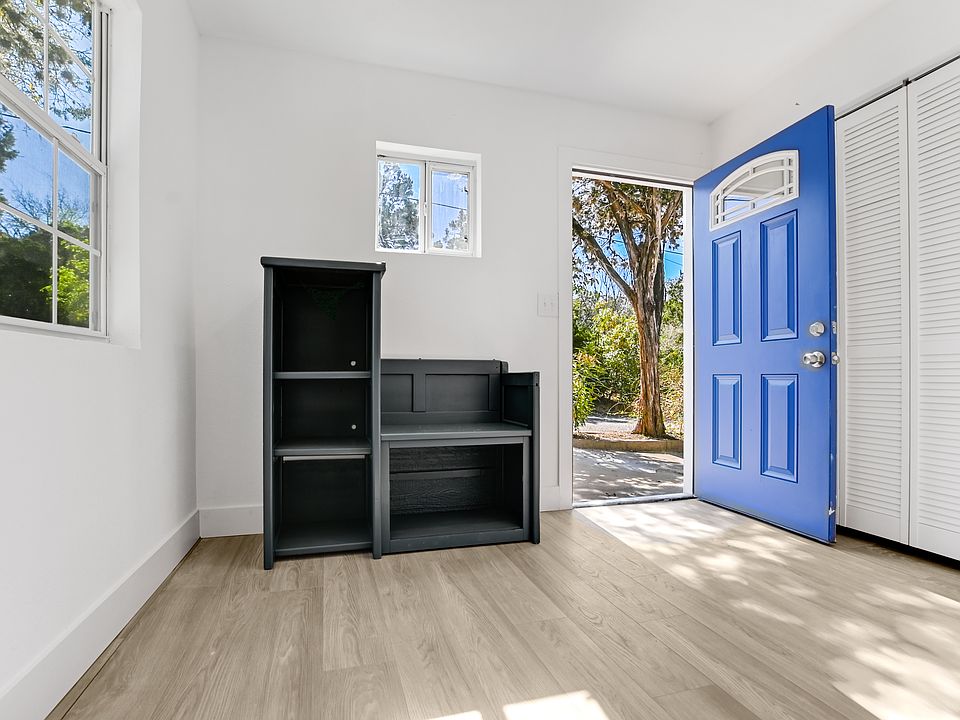 17807 Hilltop Dr, Helotes, TX 78023 Zillow