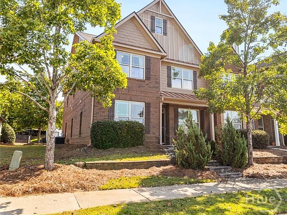 4th image of 123 Red Maple Drive