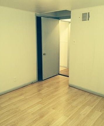 4th image of 3011 E M L King Jr Blvd