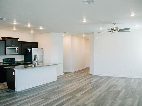 5th image of 2219 Hornbeam St