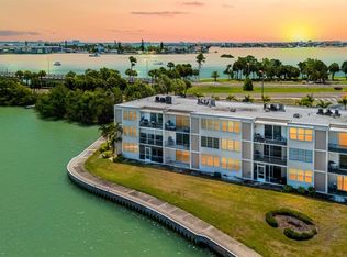 7401 Bay Island Dr S APT 337, South Pasadena, FL 33707