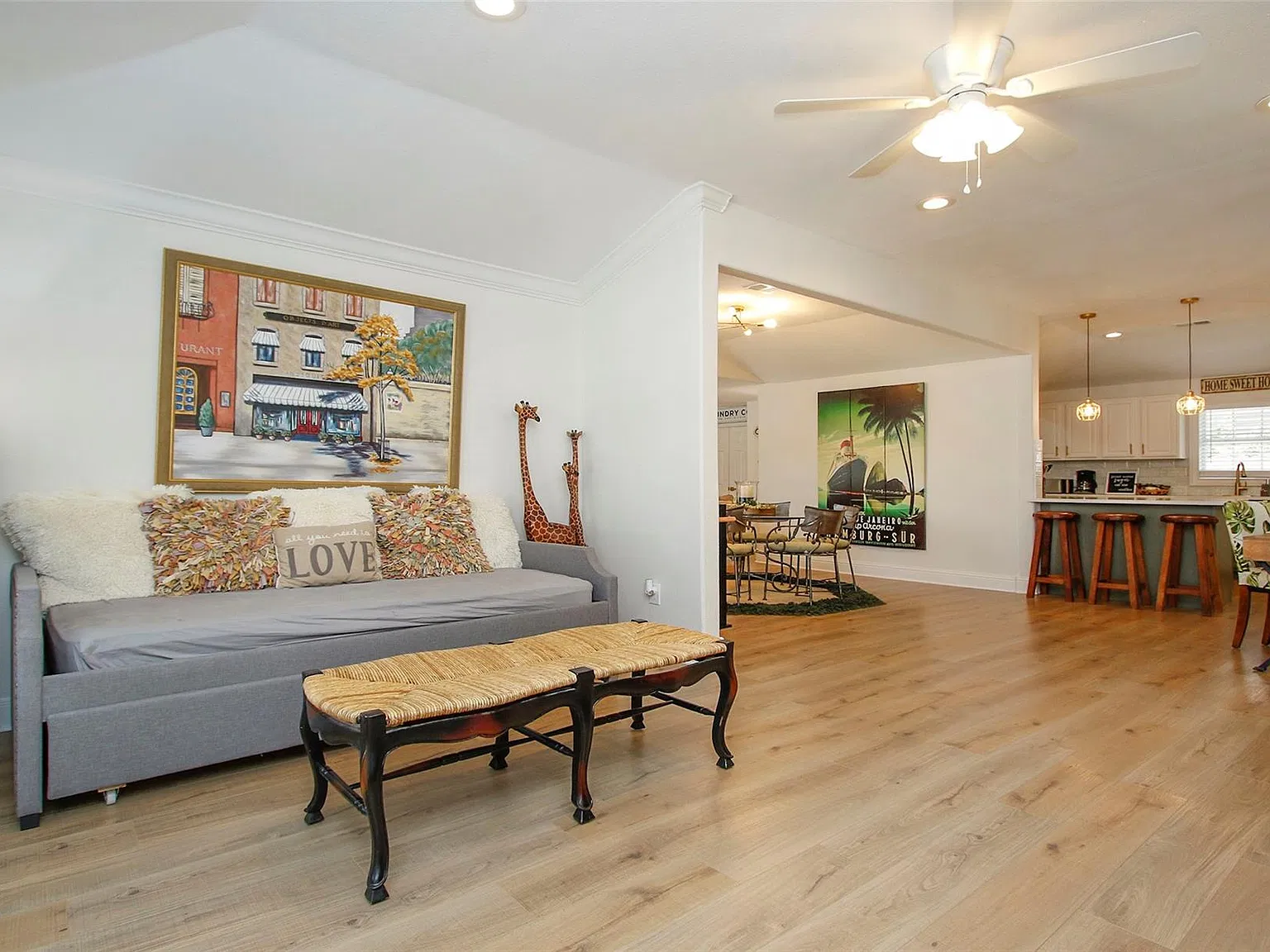 3 bed, 2.0 bath, 1450 sqft, $2,795 — Photo 4