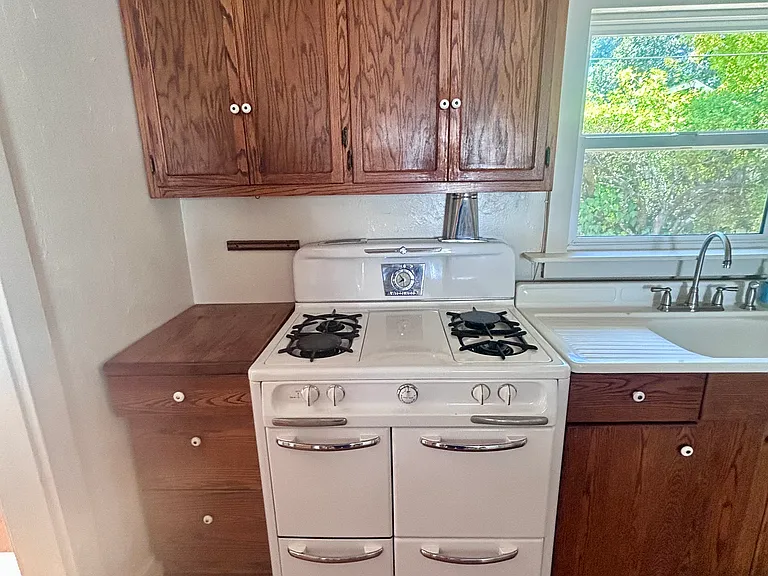 Vintage Gas Stove