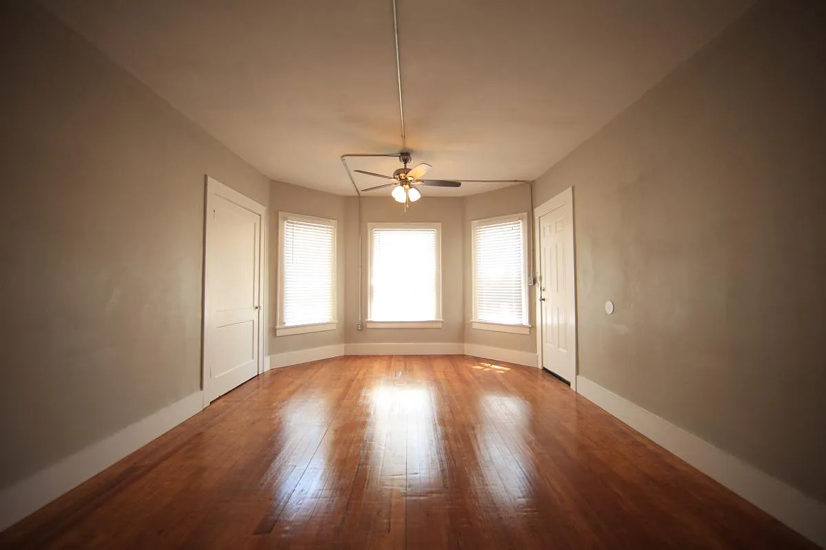 1301 N Water Street — Photo 2