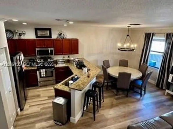16320 SW 71st Ter, Miami, FL