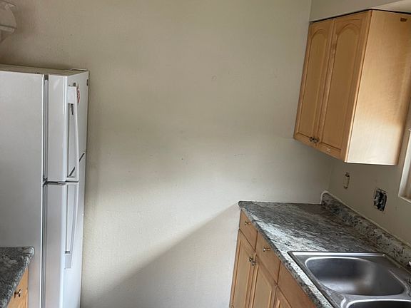5th image of 1108 Illinois Ave