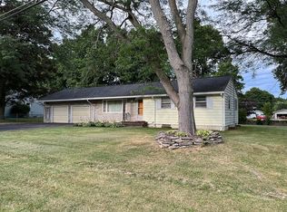 111 Camillus Dr, Camillus, NY 13031