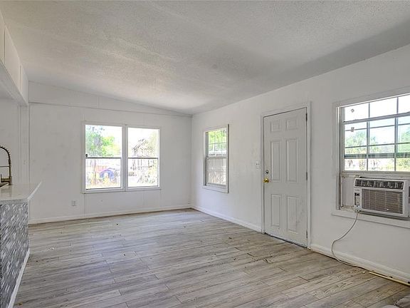 3rd image of 12415 Tocci Ln