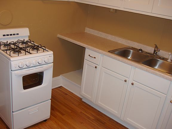 2nd image of 1301 1st St SW #203