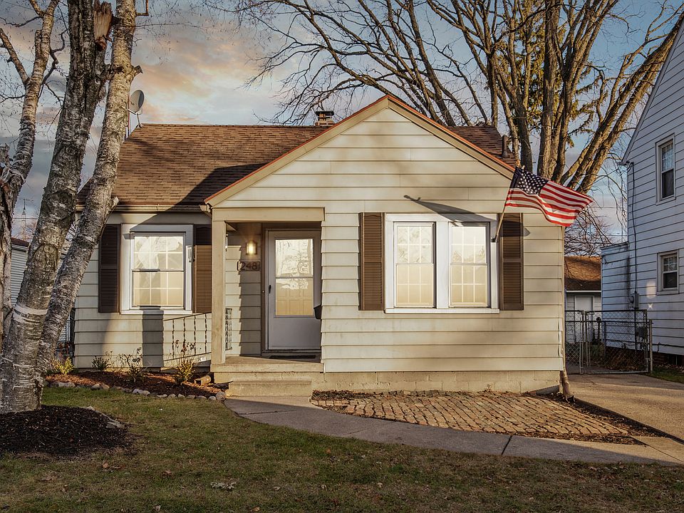 1st image of 248 W Poinsetta Ave