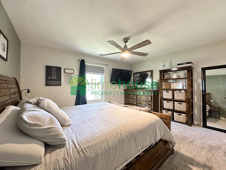 1112 Seabright Ct — Photo 15