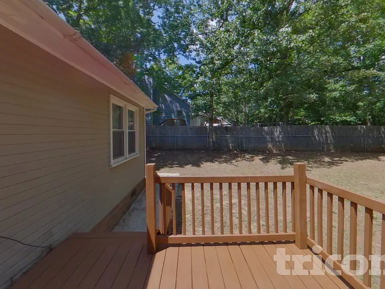 216 Netherland Dr — Photo 17