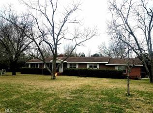 177 Lakeview Church Rd, Cochran, GA 31014