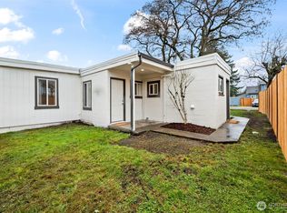 10916 Yakima Avenue S, Tacoma, WA
