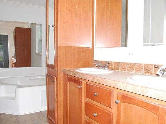 308 Mountain Valley Cemetery Rd