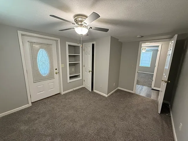 239 W North St #1 — Photo 3