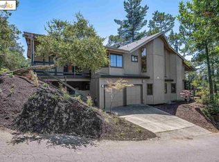 6699 Exeter Dr, Oakland, CA 94611