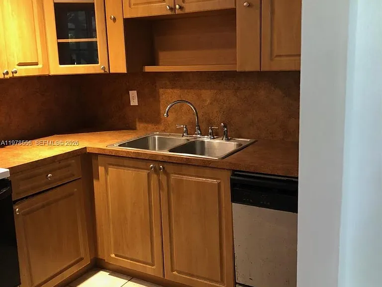 7031 Environ Blvd #221 — Photo 13