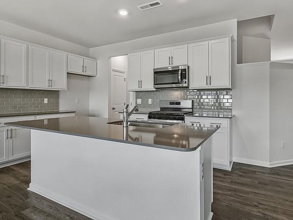 7th image of this home