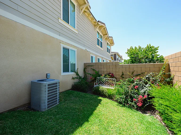 9326 Hellman Ave — Photo 24