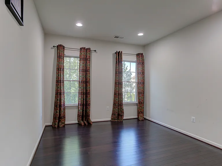 43185 Tandridge Way — Photo 7