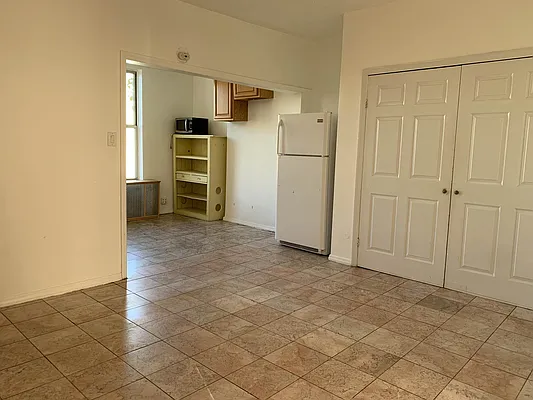 Rented by Rentiko Inc | media 20