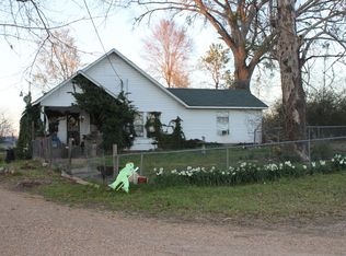 800 NW 1st St, Junction City, AR 71749