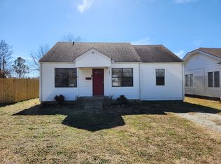 1121 E Beverly St, Ada, OK 74820