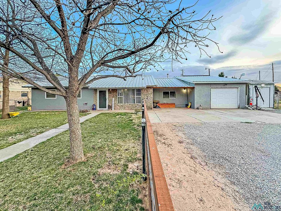 1st image of 3101 E Greebon St