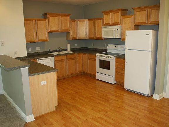 1104 Stratford_Kitchen_07152014