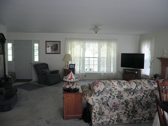 Living room is open to the dining room