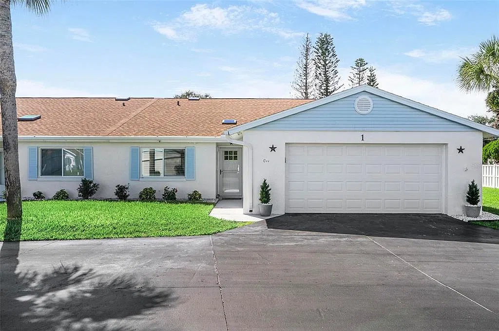 2 bed, 2.0 bath, 1650 sqft, $3,300 — Photo 1