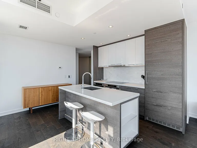 488 University Ave S #2507 — Photo 6
