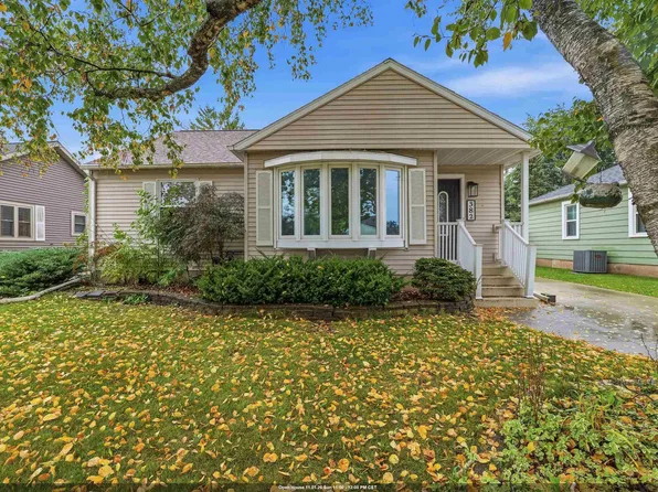 382 E 11th St, Fond Du Lac, WI 54935