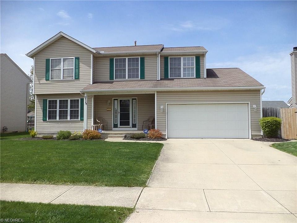 1st image of 531 Oakdale Cir