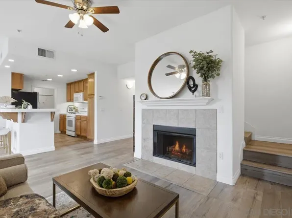 13051 Evening Creek Dr S Unit 49, San Diego, CA 92128