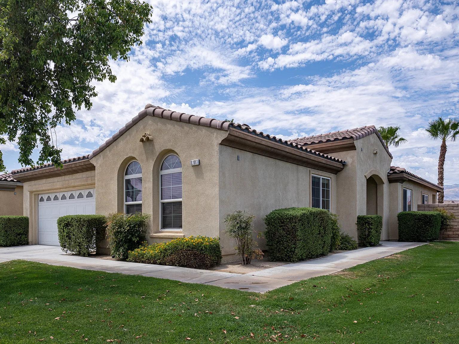 3 bed, 1796 sqft, $3,300 — Photo 2
