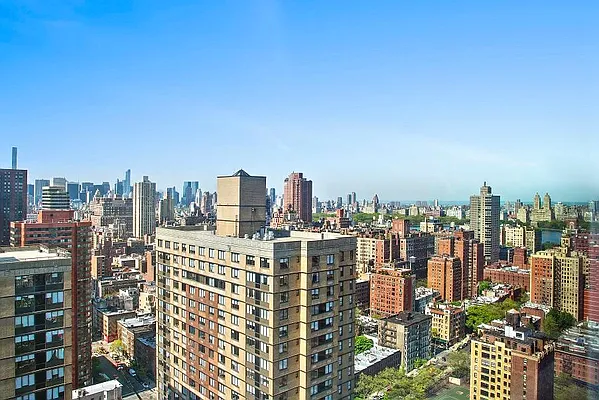 Rented by Keller Williams NYC | media 13