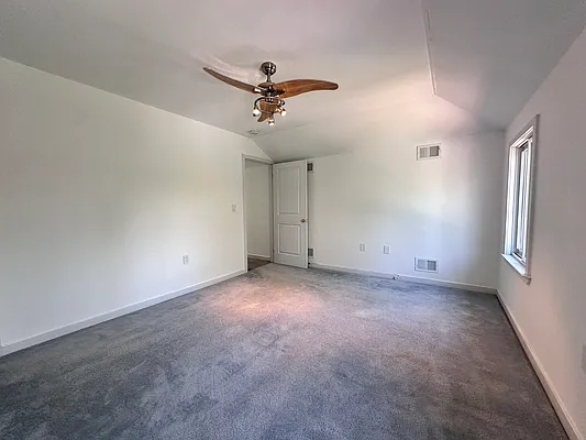 Rented by Dwell Residential Inc | media 14