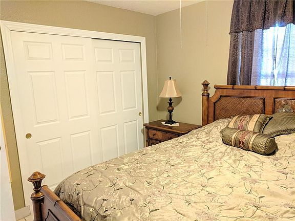 5th image of 1025 Persian St