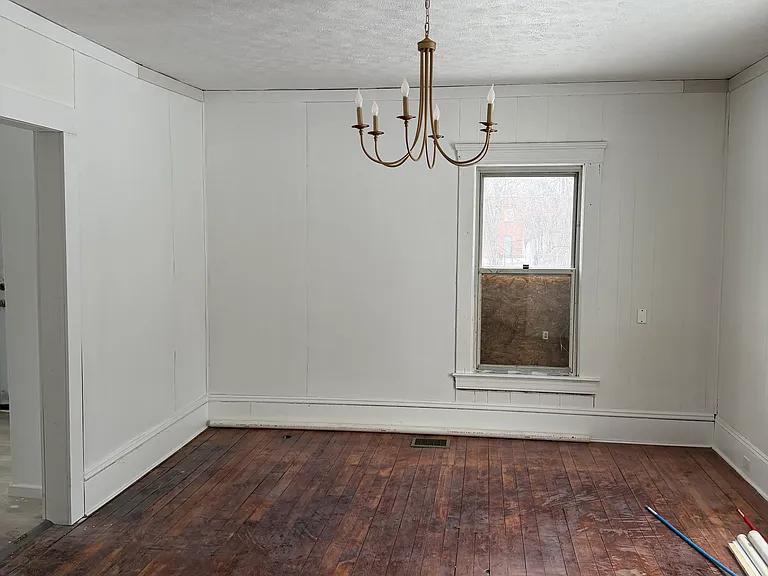 15007 Cardinal Ave — Photo 2