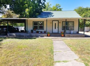 606 N Bosque St, Meridian, TX 76665