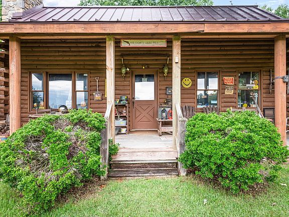 8th image of 7631 Bear Creek Rd
