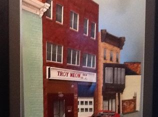 1425 5th Ave APT 2, Troy, NY 12180