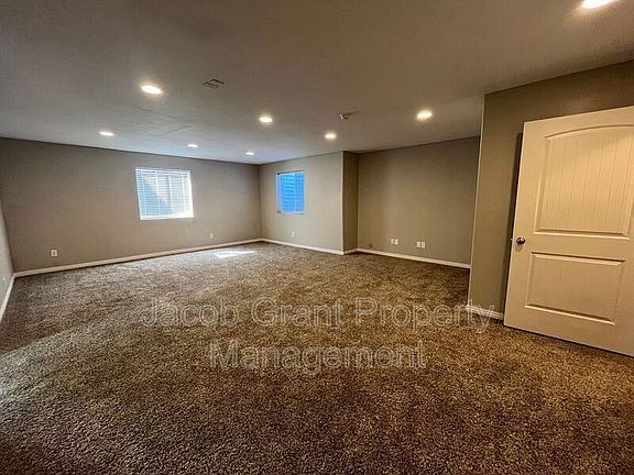 5th image of 5005 Chimney Rock Dr