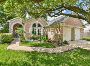 2108 Shoal Lake Ct, League City, TX 77573