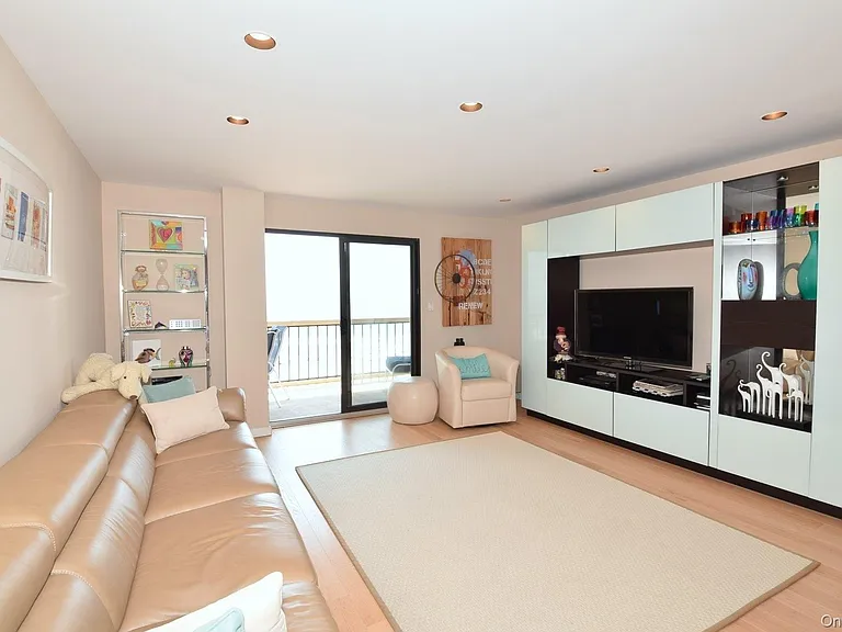 360 Shore Rd #5E — Photo 7