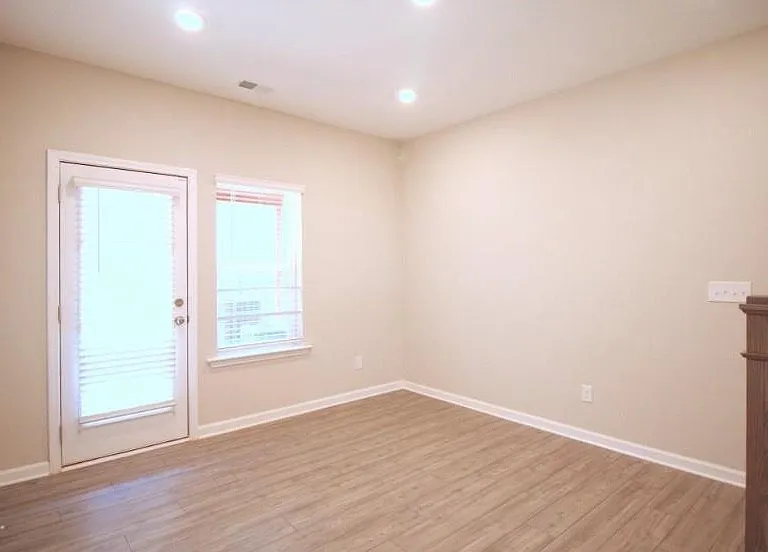 4373 Valtek Ct — Photo 28