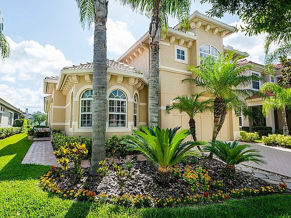3rd image of 14520 Mirasol Manor Ct