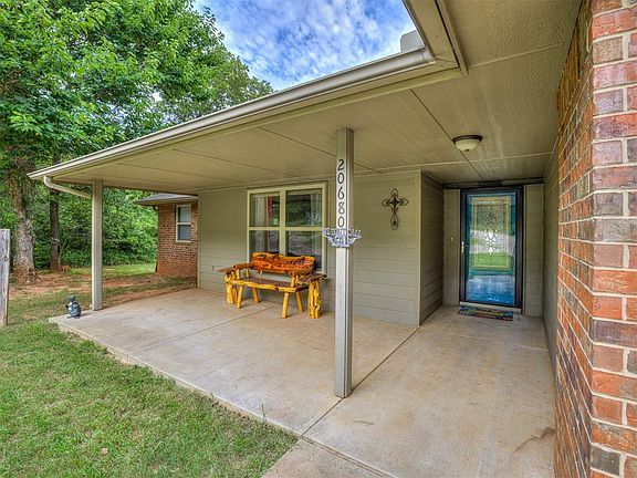 4th image of 20680 Blackjack Ct